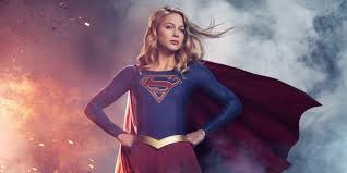 Quel est le nom de l'actrice qui interprète Kara Danvers et Supergirl ?