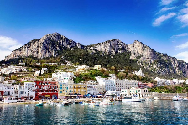Capri est une île...