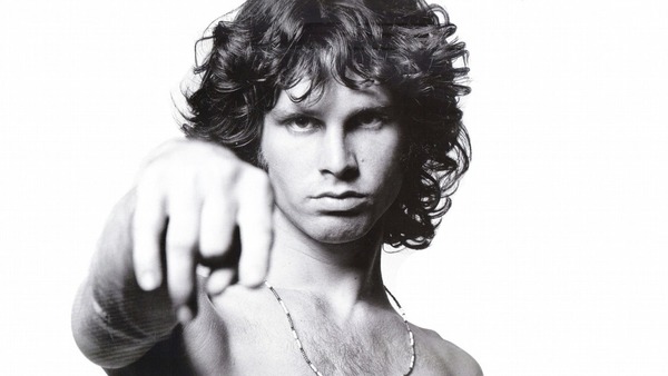 De quel groupe Jim Morrison était-il l'emblématique leader ?