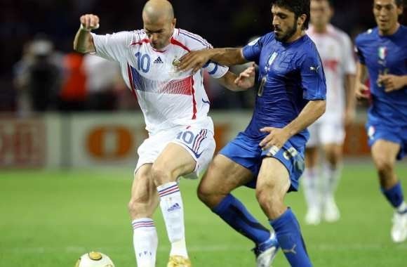 Lors de la finale 2006 contre la France, quel joueur italien a égalisé à la 19e minute de jeu ?