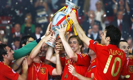 L'Espagne remporte la finale de cet Euro 2008, 1-0 face aux allemands. Qui est le buteur du match ?