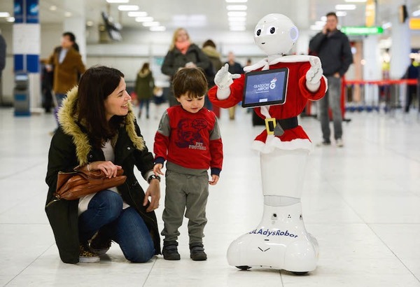 Comment s'appelle le robot de l’aéroport de Glasgow ?