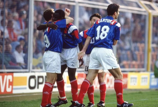 Quelle équipe ne faisait pas partie du Groupe des Bleus lors de l'Euro 92 ?