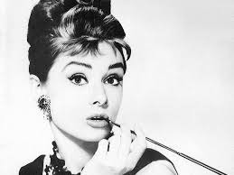 Kinek a ,,múzsája'' volt Audrey Hepburn?
