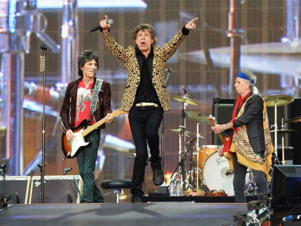 Qui est le chanteur emblématique des Rolling Stones ?
