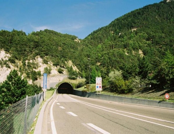 Dans quel département se trouve le tunnel du Fréjus ?