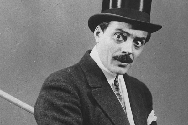 L'un des tous premiers acteurs français du muet qui a inspiré Chaplin, c'est ?