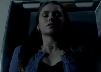 Comment Elena s'est-elle transformé en vampire ?