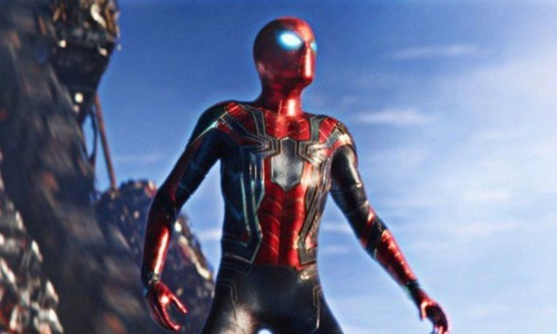 Qual o nome do Homem Aranha depois da nova armadura em "Guerra Infinita?"