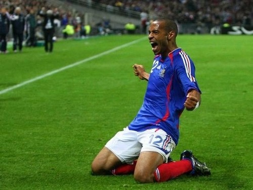 Combien de buts a inscrit Thierry Henry avec l'équipe de France ?