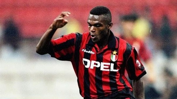 En 1998, pour quel club quitte-t-il l'AC Milan ?