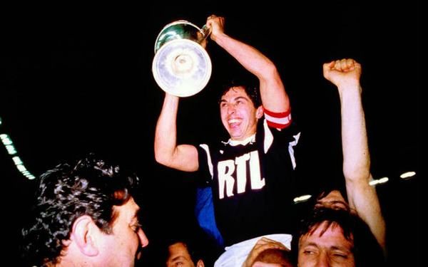 Le 30 avril 1986, les Girondins remportent leur seconde Coupe de France en venant à bout des marseillais sur le score de...