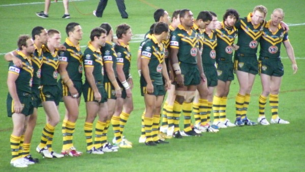 De combien de joueurs est composée une équipe de rugby à XIII (hors remplaçants) ?