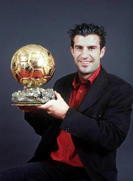 Luis Figo a été le premier joueur portugais à remporter un Ballon d'Or.