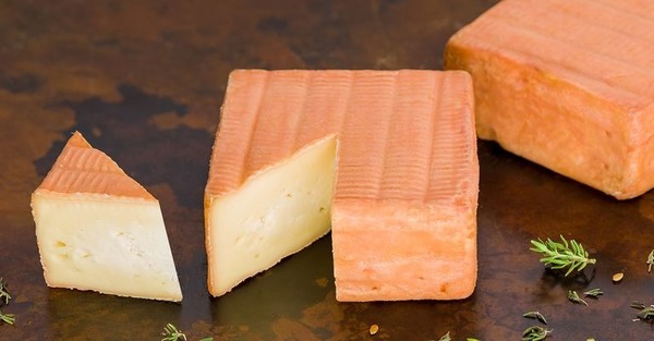 Quel fromage à la senteur et au goût prononcés doit sa popularité à "Bienvenue chez les Ch'tis" ?