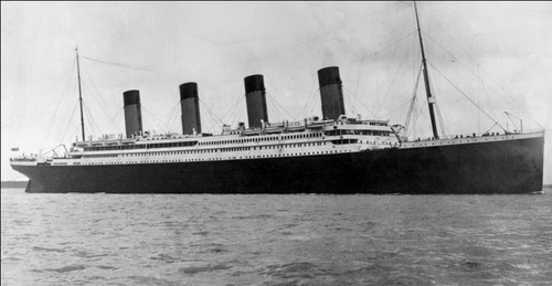 En quelle année le célèbre paquebot "Titanic" a-t-il fait naufrage ?