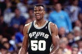 Surnommé "l'amiral" grand basketteur de la dream team US 92 et des Spurs de San Antonio ?