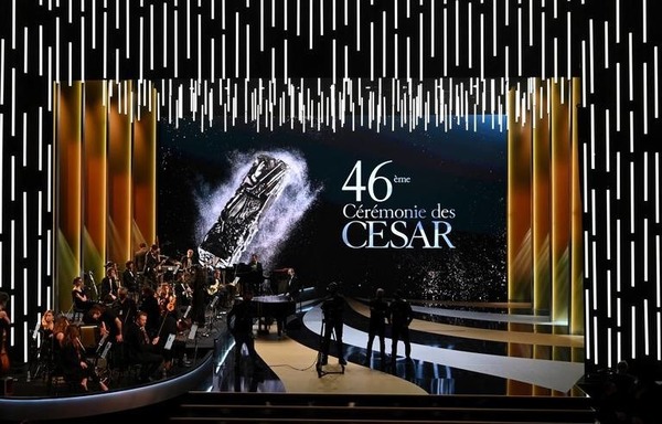 Qui a présenté la 46e cérémonie des César en mars 2021 ?