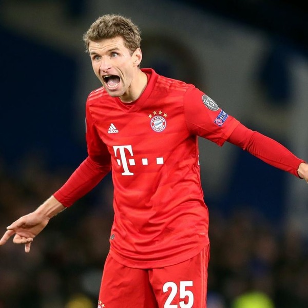 Si tout va bien, Thomas devrait dans une vingtaine de matchs, devenir le joueur le plus capé de l'histoire du Bayern. Quel joueur va-t-il alors détrôner ?