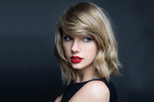Pourquoi Taylor Swift a-t-elle chanté "Love Story" ?