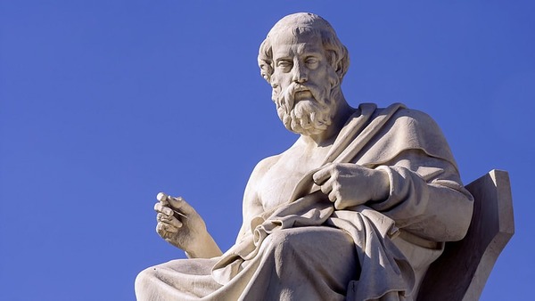 Philosphe antique né en 428 avant Jésus-Christ, il s'agit de ?