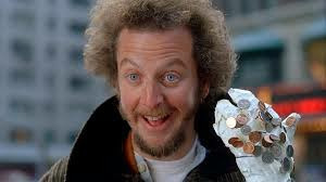 Daniel Stern est quel méchant dans la saga "Maman j'ai raté l'avion" ?