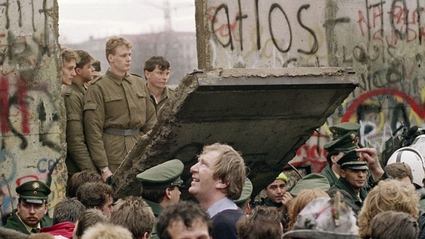 En quelle année a eu lieu la chute du mur de Berlin ?