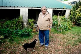 José Mujica est mort à 89 ans le 13/5 il était connu pour sa façon de vivre trés simple et il se contentait d'un salaire de 1300€ alors qu'il était président de quel pays entre 2010 et 2015 ?