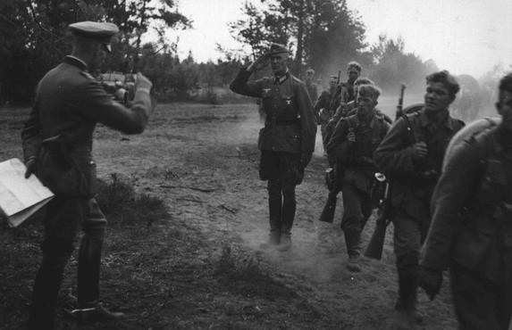 Suite à l'invasion allemande, en quelle année l'URSS rejoint-elle le camp allié ?