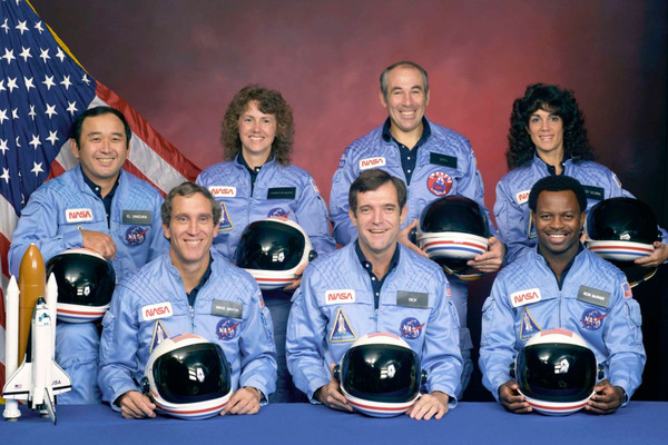En 1986, tout cet équipage a péri dans l'explosion de la Navette :