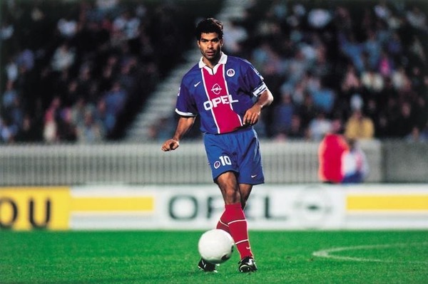 Où Raí évoluait-il avant de rejoindre le PSG en 1993 ?