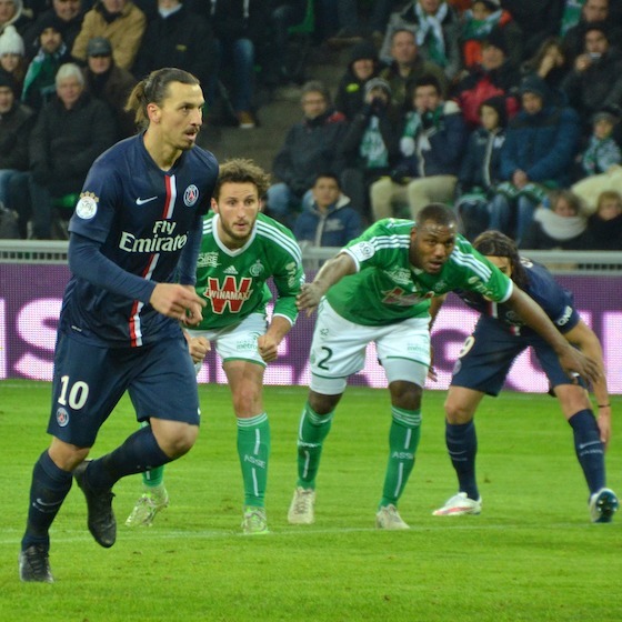 Vrai ou faux ? Lors de son passage au PSG, Zlatan Ibrahimović a laissé une trace dans le dictionnaire de la langue française grâce au verbe « Zlataner ».