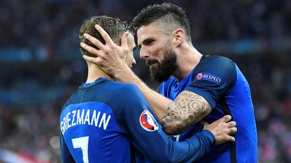 Lors du quart de finale de l'Euro 2016, combien de buts a-t-il inscrit face à l'Islande ?