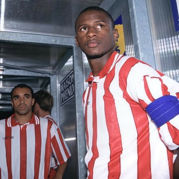 Patrick Vieira et les Cannois furent sponsorisés dans leurs glorieuses années par les maisons ...