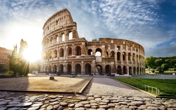 Dans quelle ville se situe Le Colisée ?