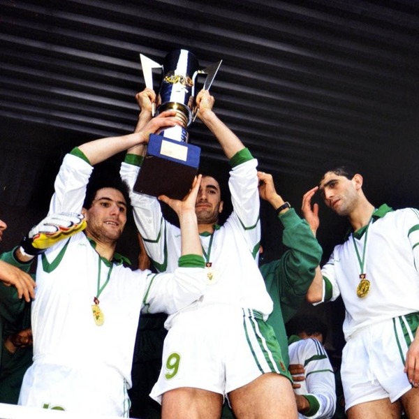 En 1990, quelle équipe les Algériens ont-ils battue en finale de la CAN ?