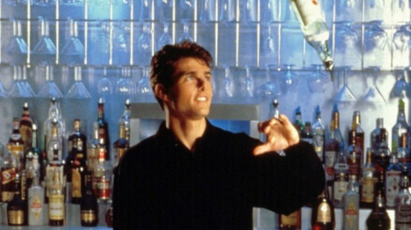 Dans quel film incarne-t-il le personnage de Brian Flanagan, serveur de bar ?