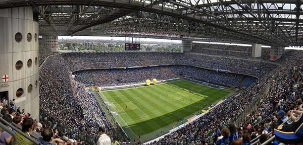 Quel est le célèbre stade de l'Inter Milan ?