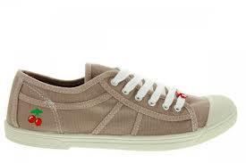 De quelle marque vient cette chaussure ?