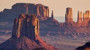 Dans quel État peut-on admirer Monument Valley ?
