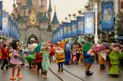 Combien y a-til de parcs Disneyland Paris ?