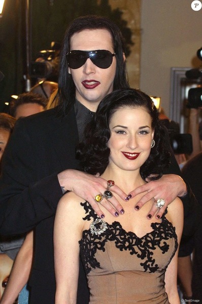 Quelle effeuilleuse sexy fut la compagne de Marilyn Manson durant plusieurs années ?