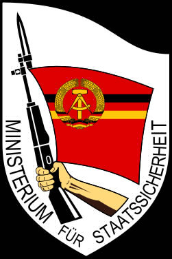 A quel pays appartenaient les services de police officiels nommé La Stasi ?
