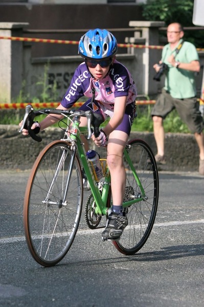 Né en 1998, il s'est fait démarqué lors du Tour de France en 2020, sa compagne est également une coureuse cycliste. Qui est-ce jeune coureur représenté sur la photo ?