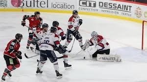Combien il y a-t-il de joueurs dans une équipe de hockey sur glace ?