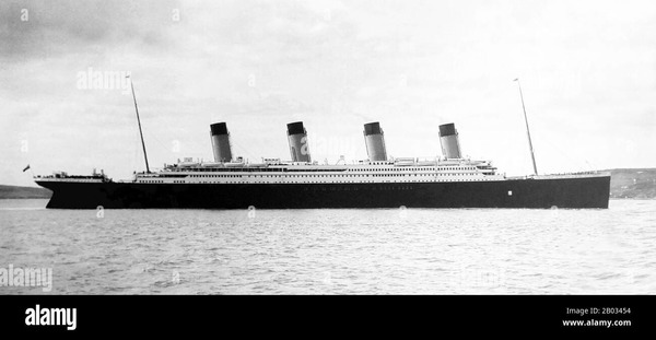 Pour quand est prévu le voyage inaugural du Titanic ?