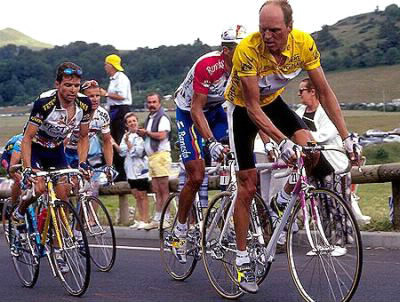 Combien de fois Bjarne Riis a terminé sur le podium du Tour de France ?
