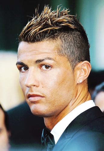 Cristiano ou Ronaldo ?
