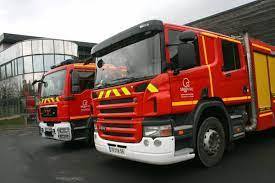 Grades et camions de pompiers