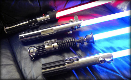 Star Wars : A qui appartient ce sabre laser ?